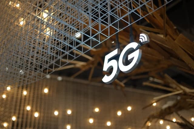 5G Services to Roll Out in 2022, Check 5G Mobile Prices in Bangalore